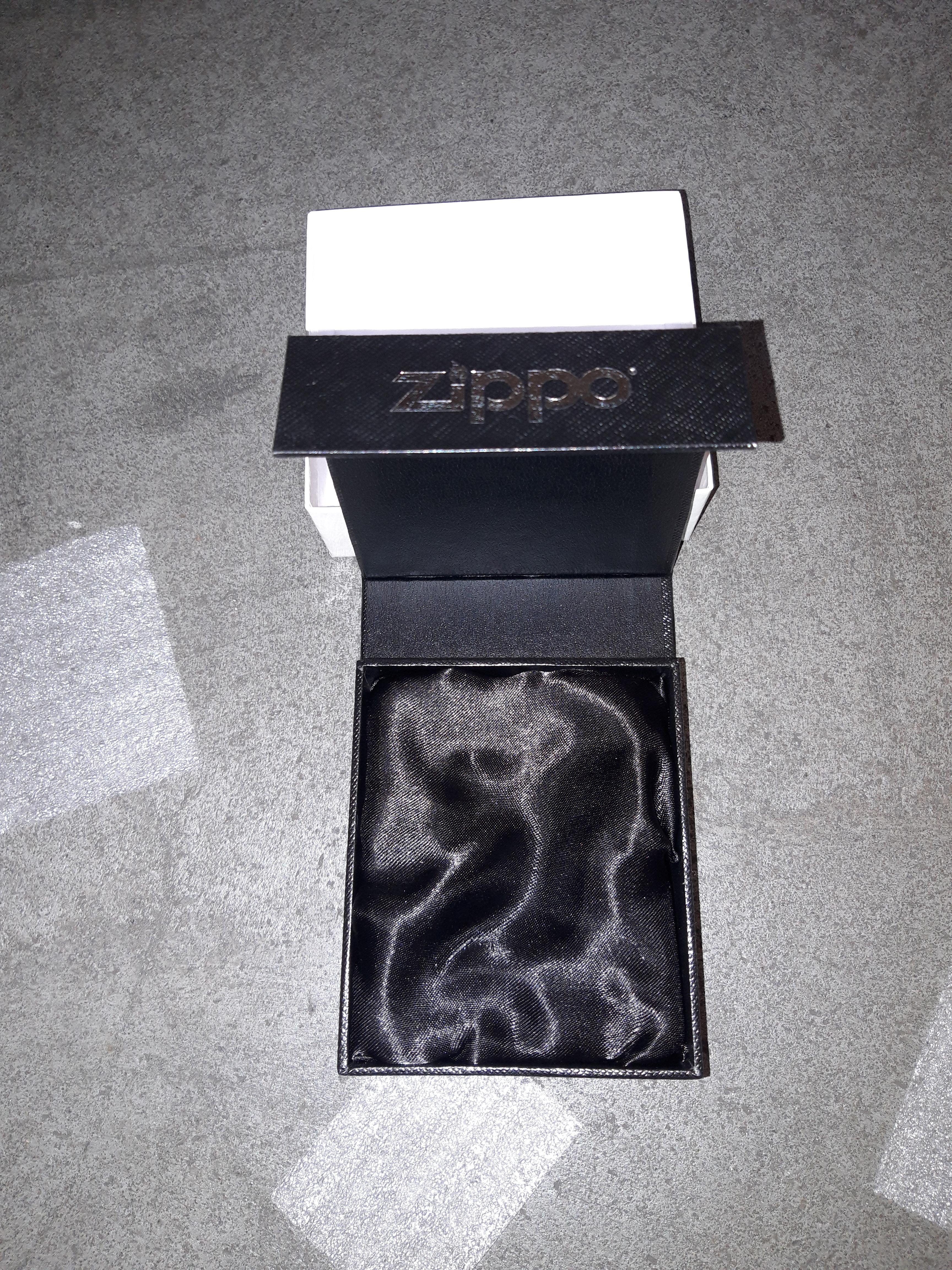 Zippo Black Magnetic Box